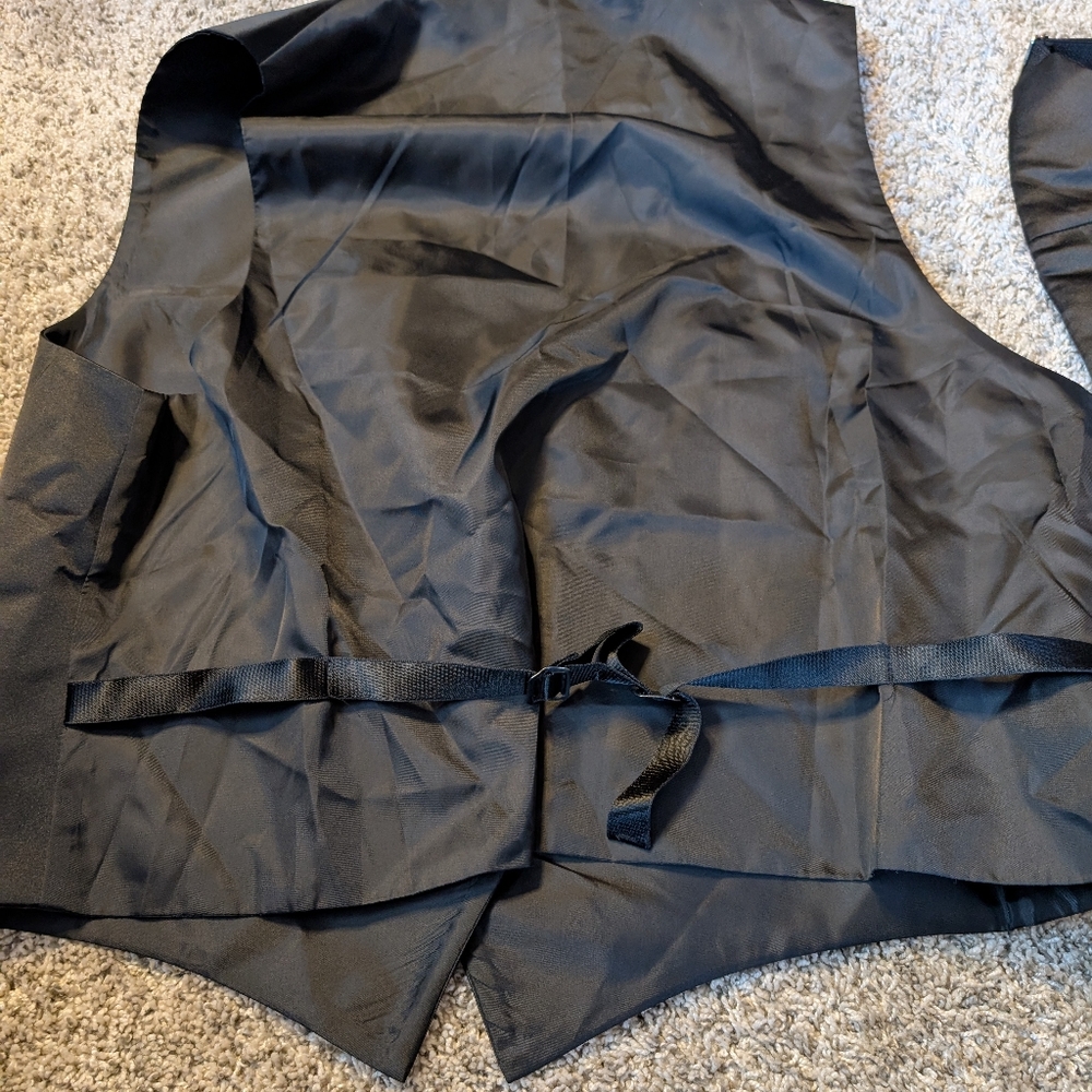 Men's vest and cumberbund - Picture 4 of 4